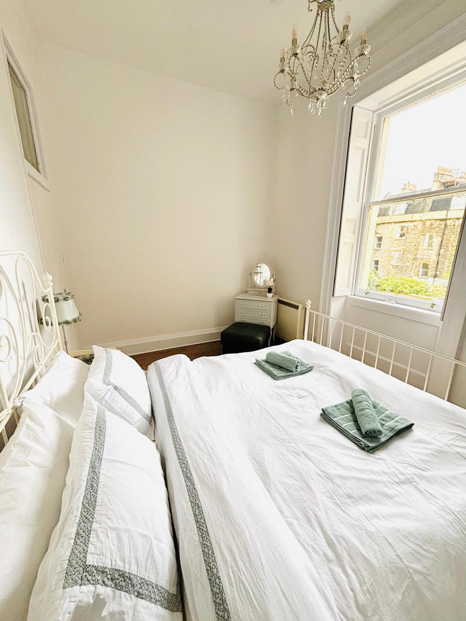 Charming Apartment In The Heart Of 巴斯 外观 照片